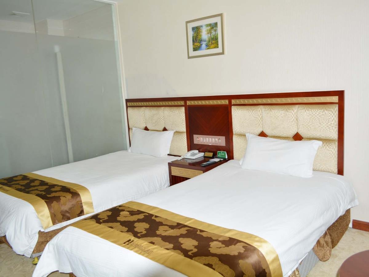 Greentree Alliance Guangxi Hezhou Babu District Lingfeng Square Hotel Экстерьер фото