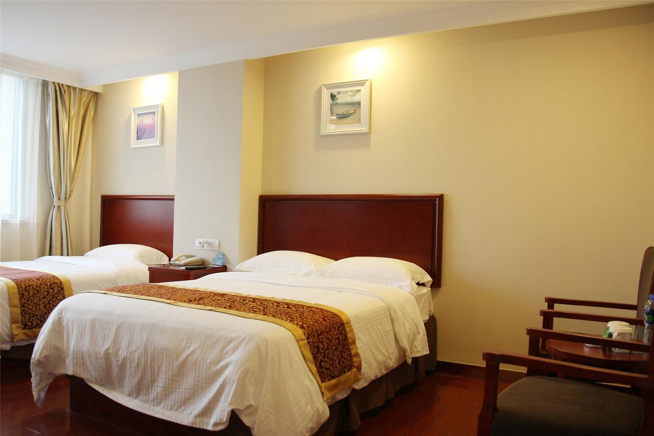 Greentree Alliance Guangxi Hezhou Babu District Lingfeng Square Hotel Экстерьер фото