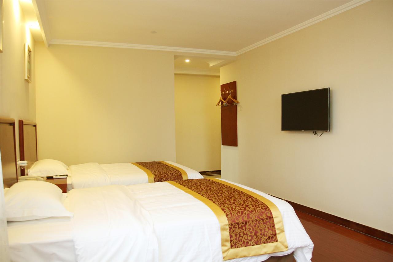 Greentree Alliance Guangxi Hezhou Babu District Lingfeng Square Hotel Экстерьер фото