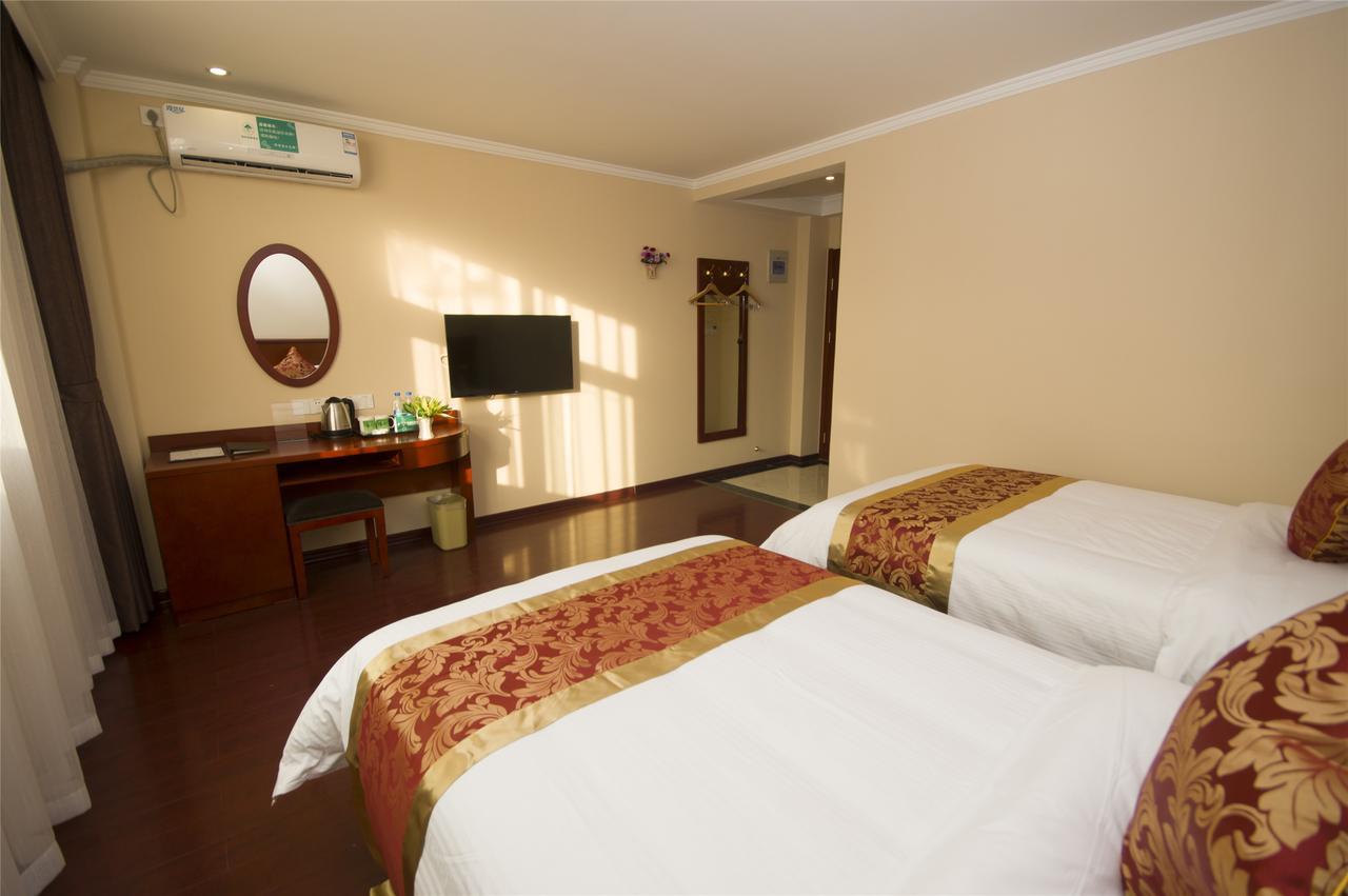 Greentree Alliance Guangxi Hezhou Babu District Lingfeng Square Hotel Экстерьер фото