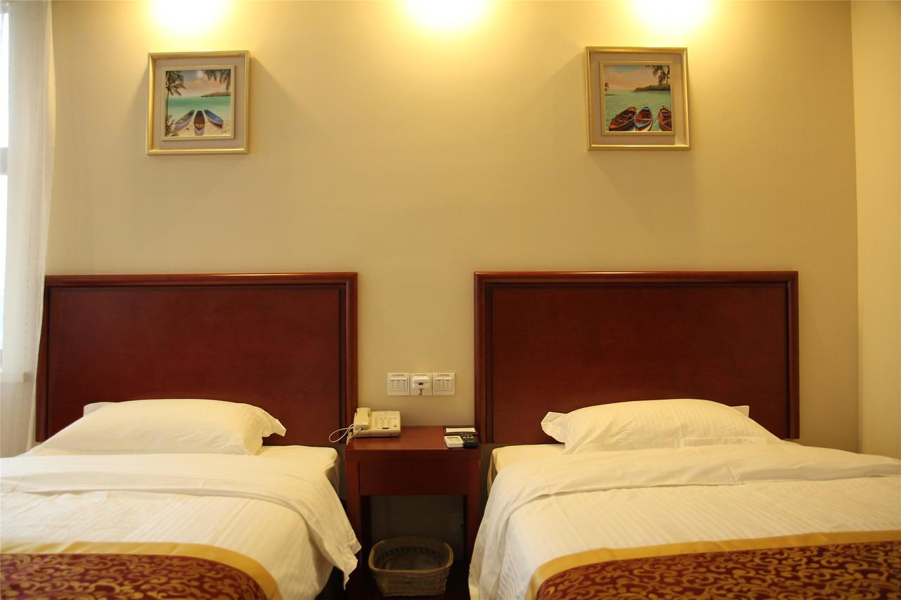 Greentree Alliance Guangxi Hezhou Babu District Lingfeng Square Hotel Экстерьер фото