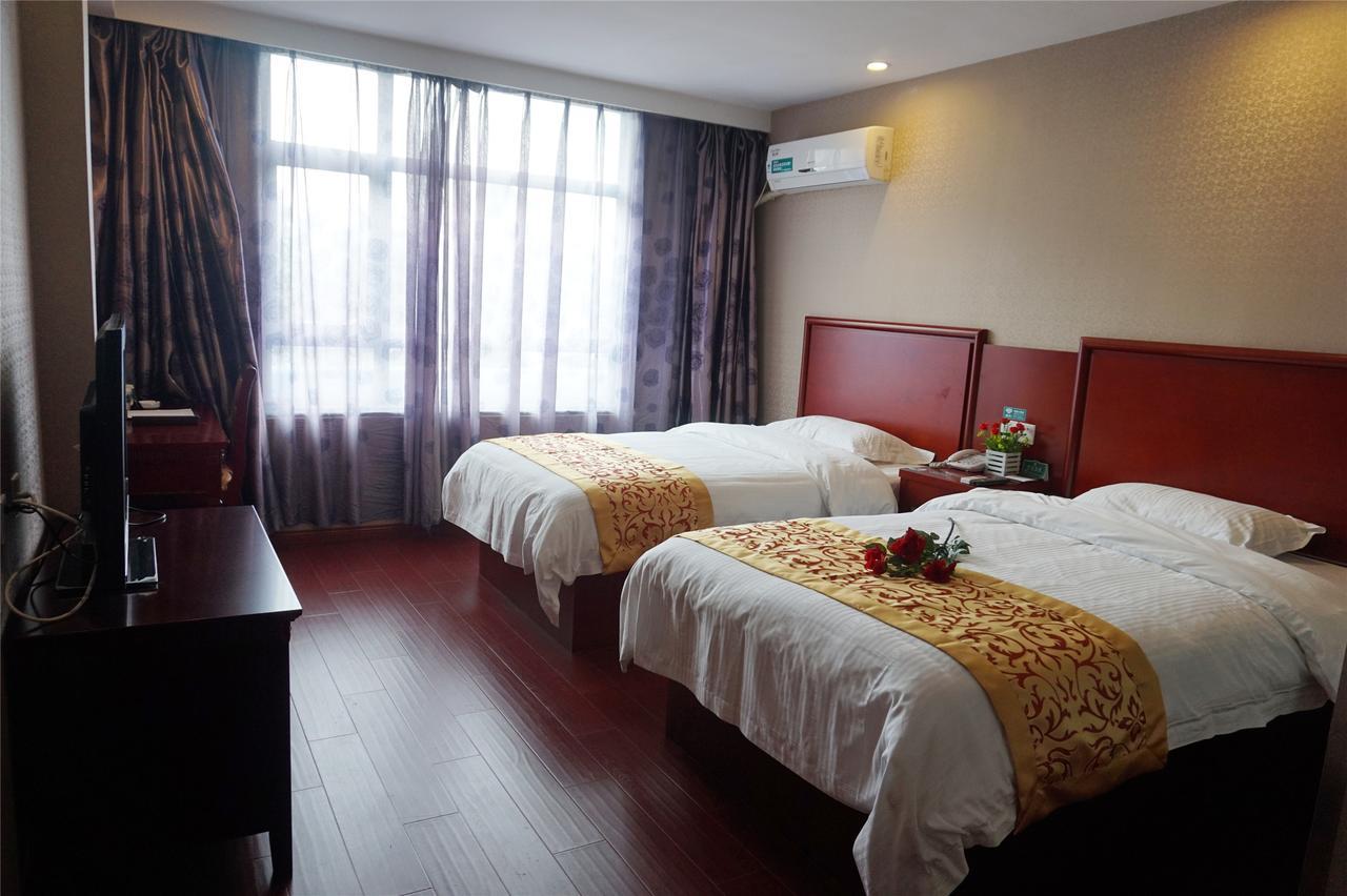 Greentree Alliance Guangxi Hezhou Babu District Lingfeng Square Hotel Экстерьер фото
