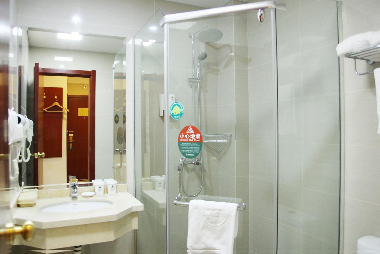 Greentree Alliance Guangxi Hezhou Babu District Lingfeng Square Hotel Экстерьер фото