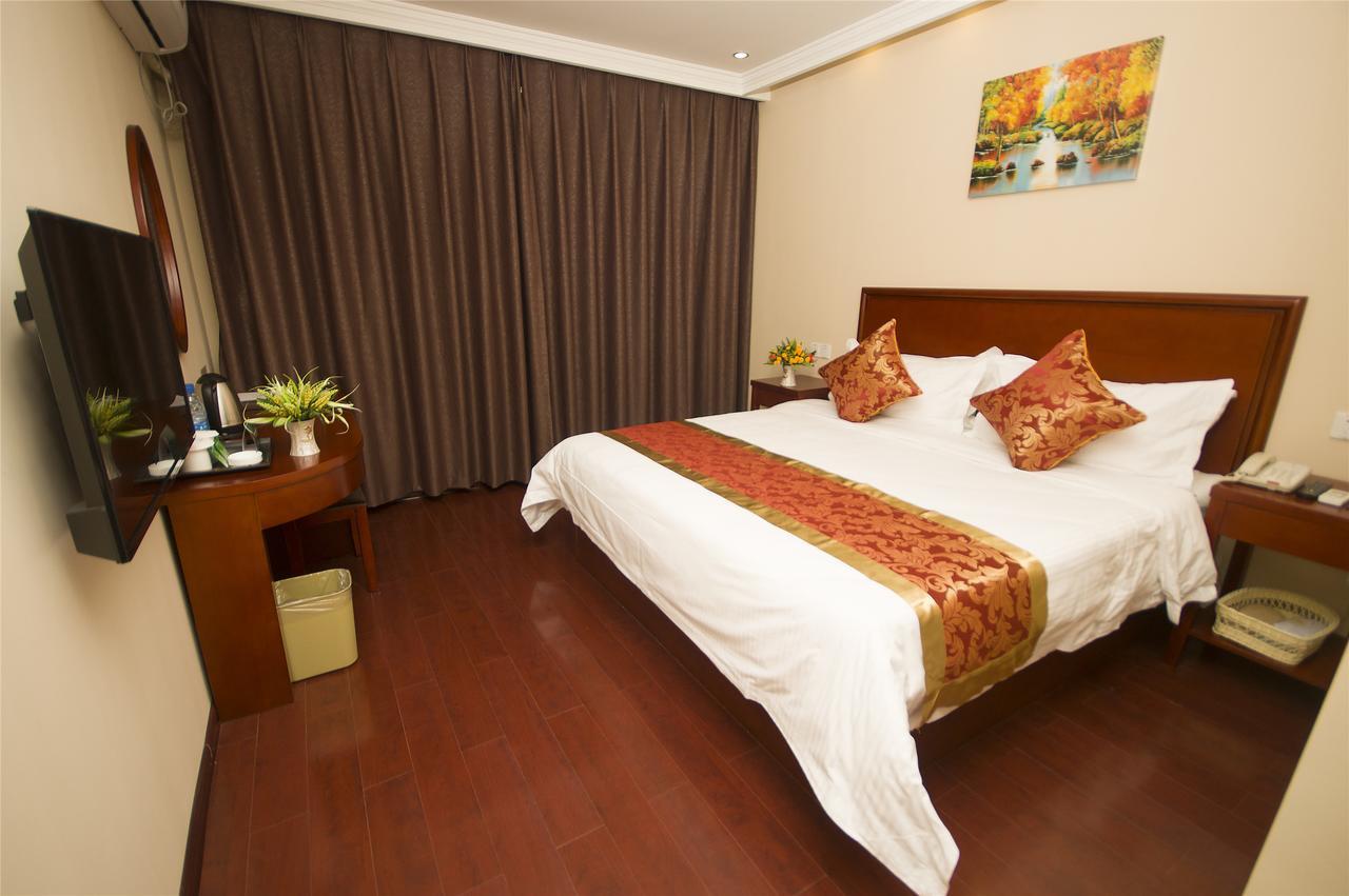 Greentree Alliance Guangxi Hezhou Babu District Lingfeng Square Hotel Экстерьер фото
